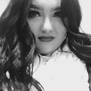 Meet your Posher, Roxie